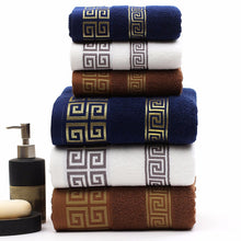 Load image into Gallery viewer, Luxury Premium Bath Towel Golden Thread