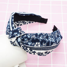 Load image into Gallery viewer, twdvs Top Knot Turban Headband